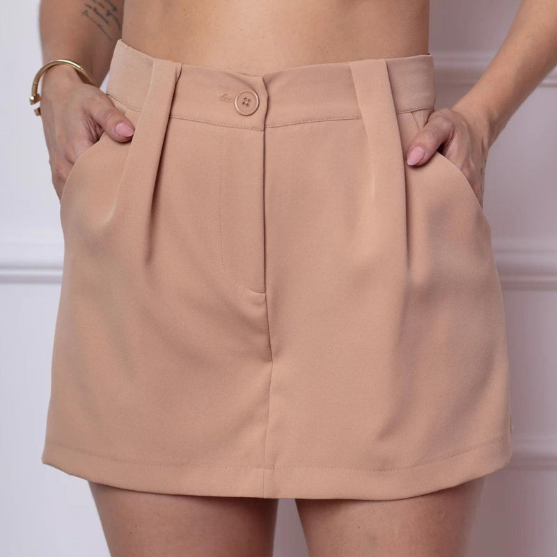 Shorts Saia Alfaiataria com Bolso e Botão - BrazilStory