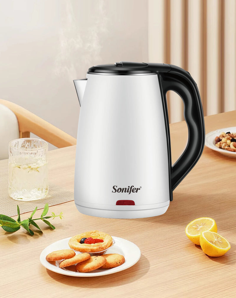 Chaleira Elétrica Sonifer SF-2102. Capacidade: 1,7L. Luz indicadora de operação.
